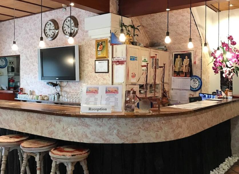 Bar Photo