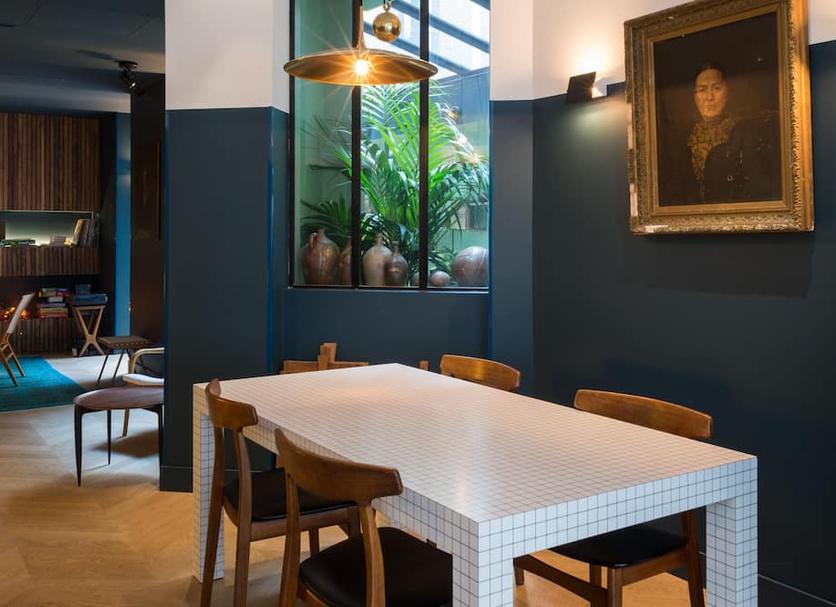 Dining room Photo