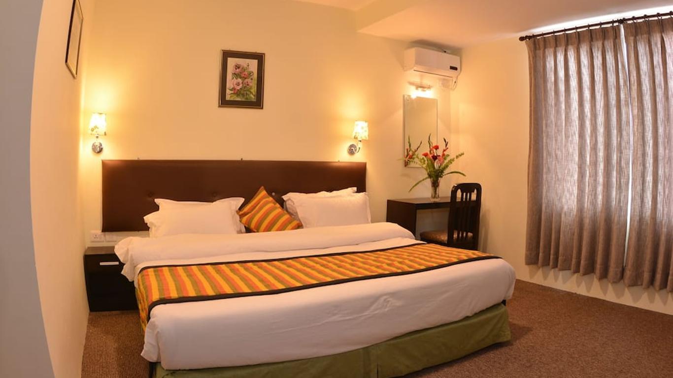 Hotel Serenity