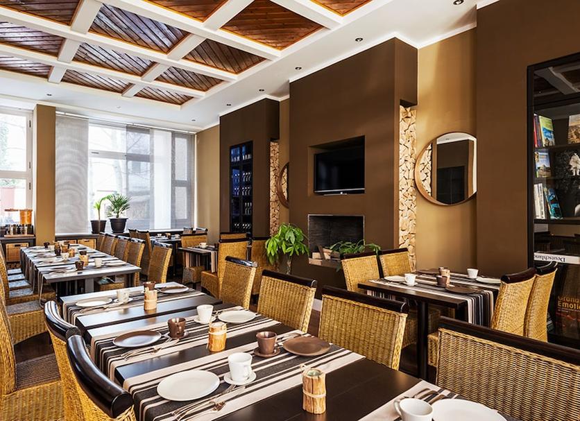 Restaurant Photo