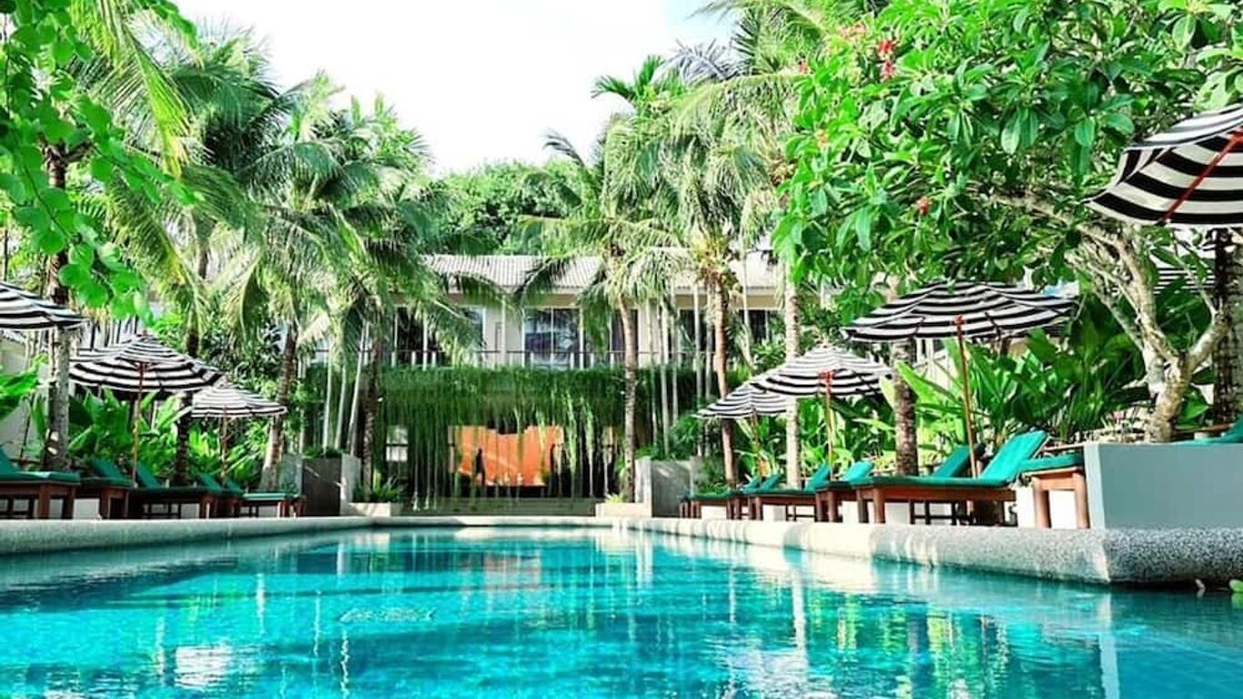 Signature Phuket Resort Sha Plus
