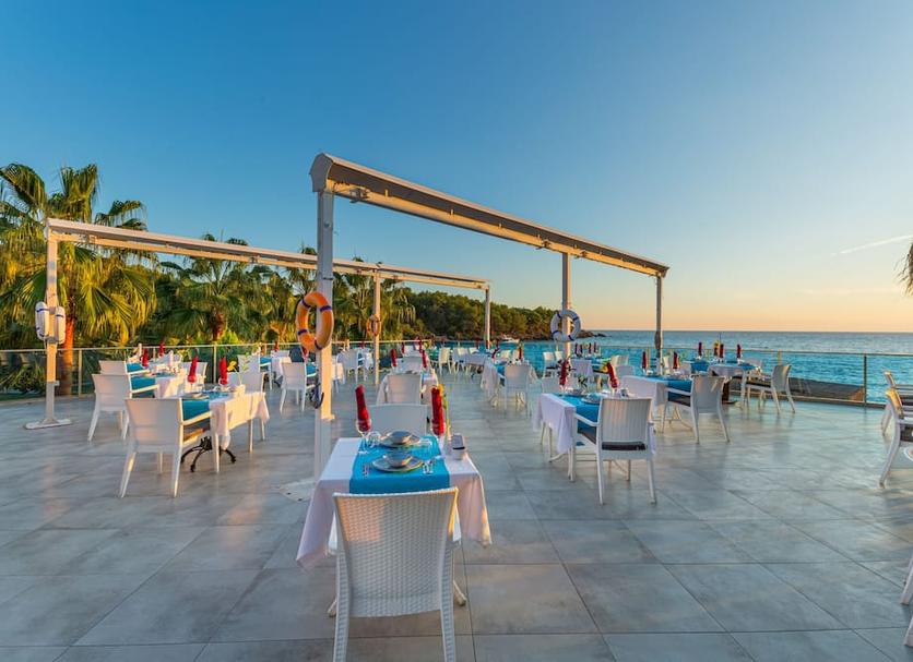 Restaurant Photo