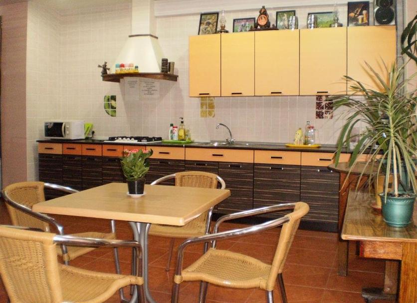Kitchen Photo