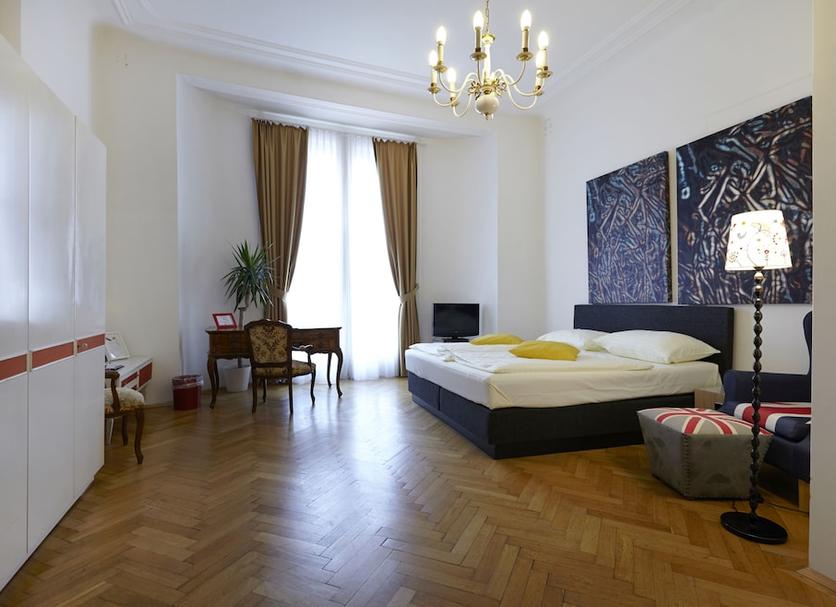 Bedroom Photo