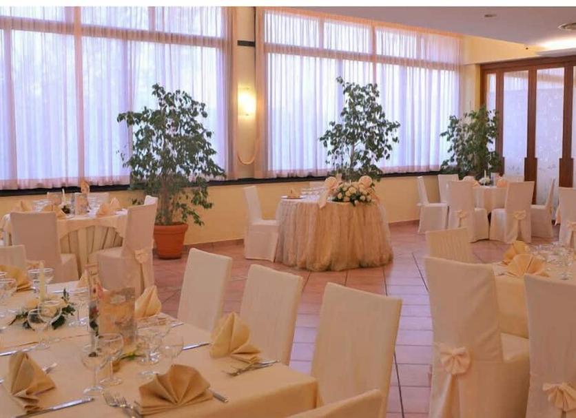Banquet hall Photo