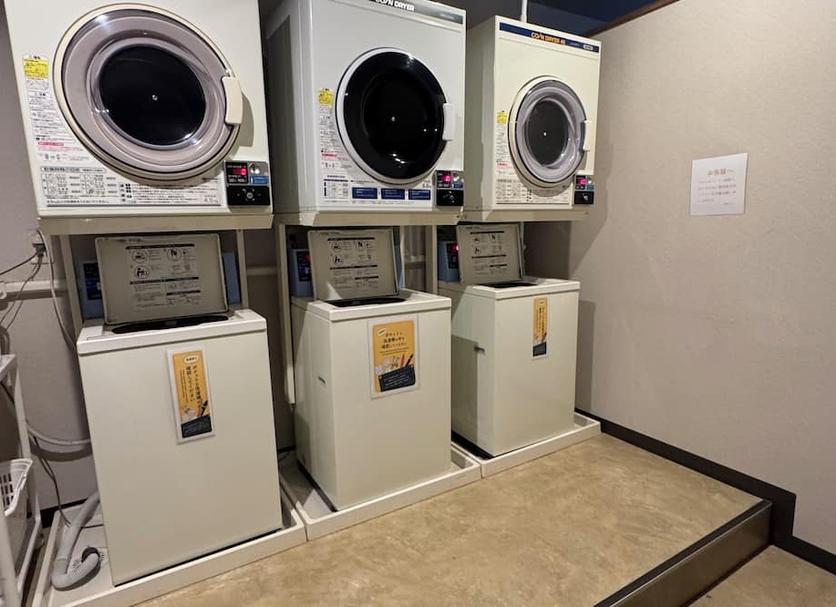 Laundry facility Photo