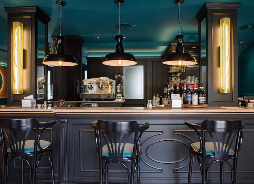 Bar Photo