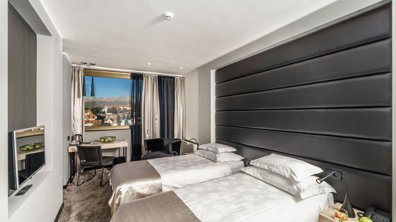 The View Luxury Rooms