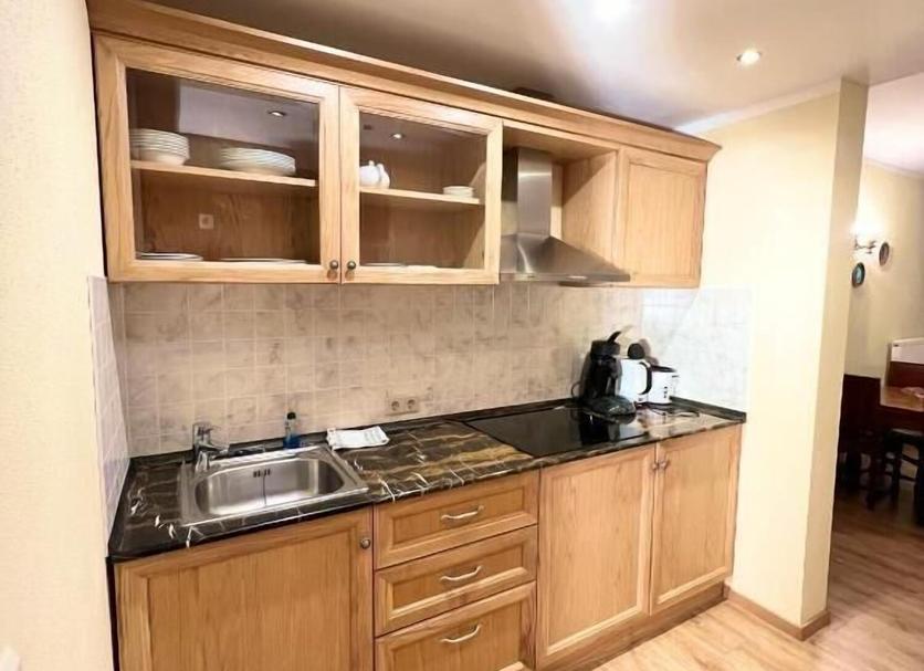 Kitchen Photo