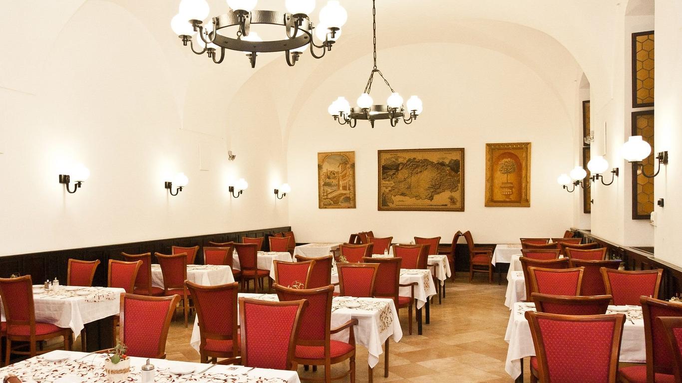 Hotel Klastrom