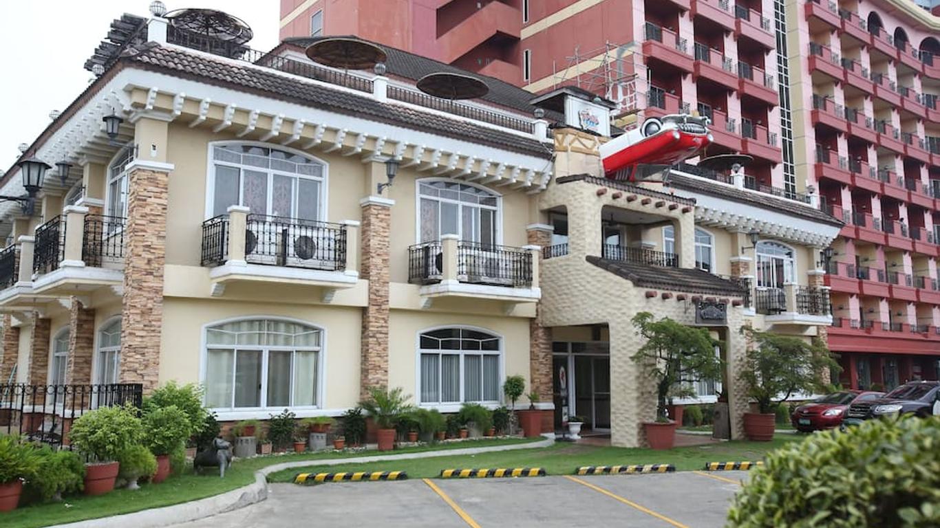 Crown Regency Suites Mactan
