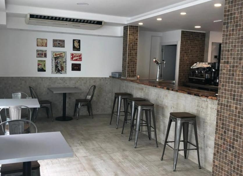 Bar Photo