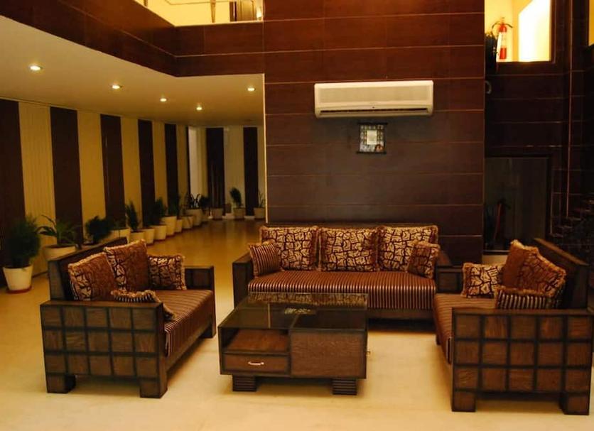 Lounge Photo