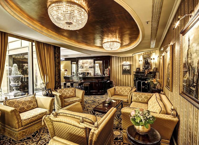 Lounge Photo