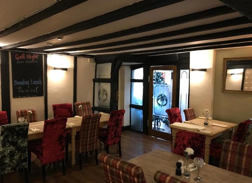 Dining room Photo