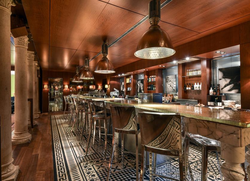 Bar Photo