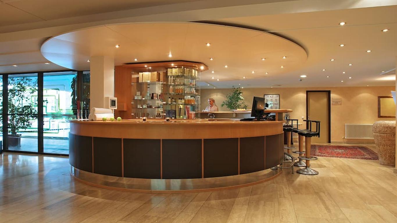 Cliff Hotel Rügen