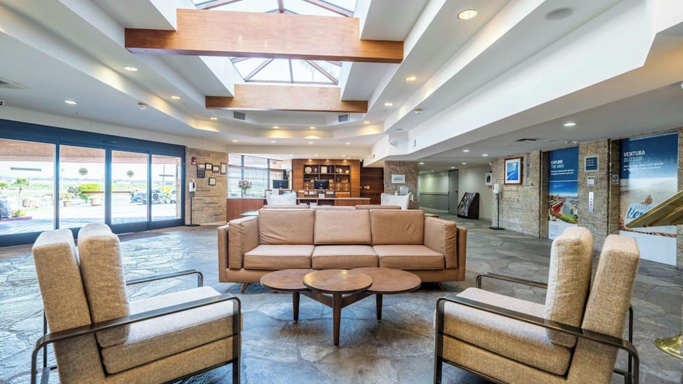 Four Points by Sheraton Ventura Harbor Resort