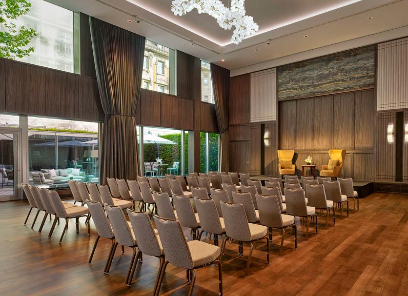 Conference room Photo