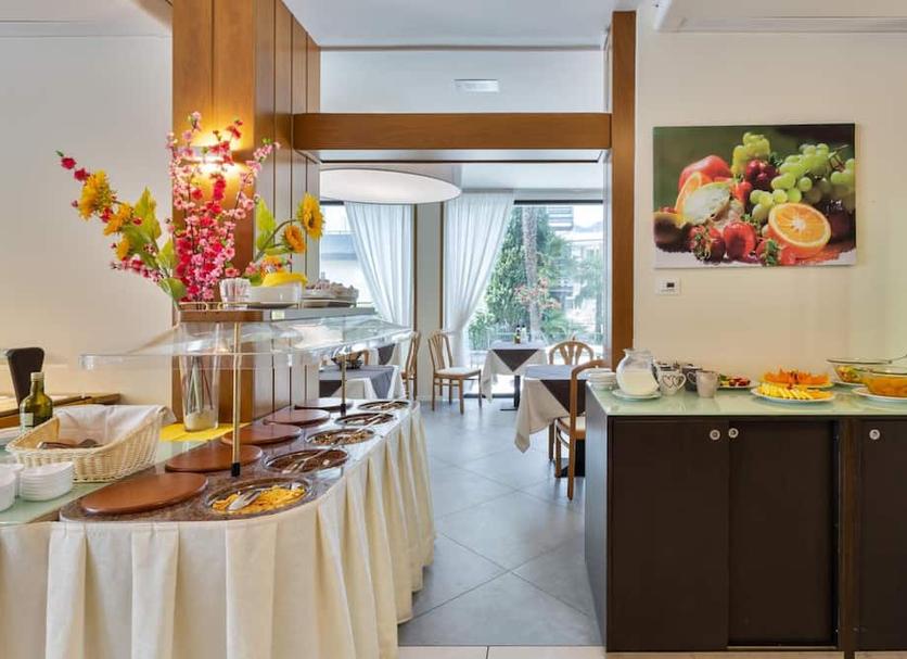 Buffet Photo