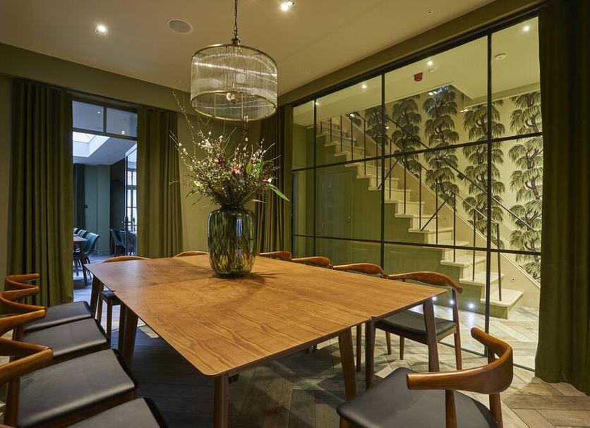 Dining room Photo