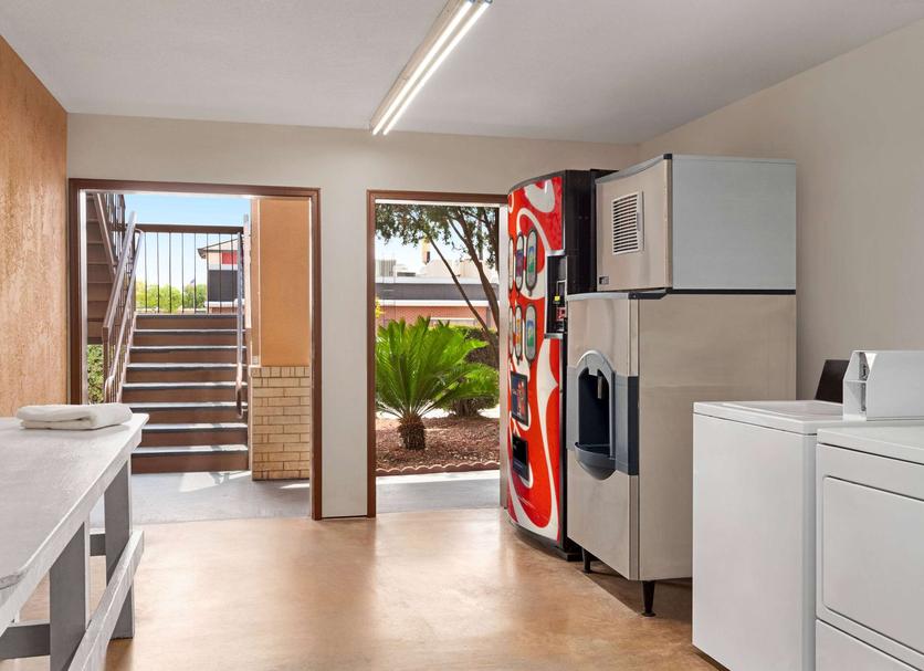 Laundry facility Photo