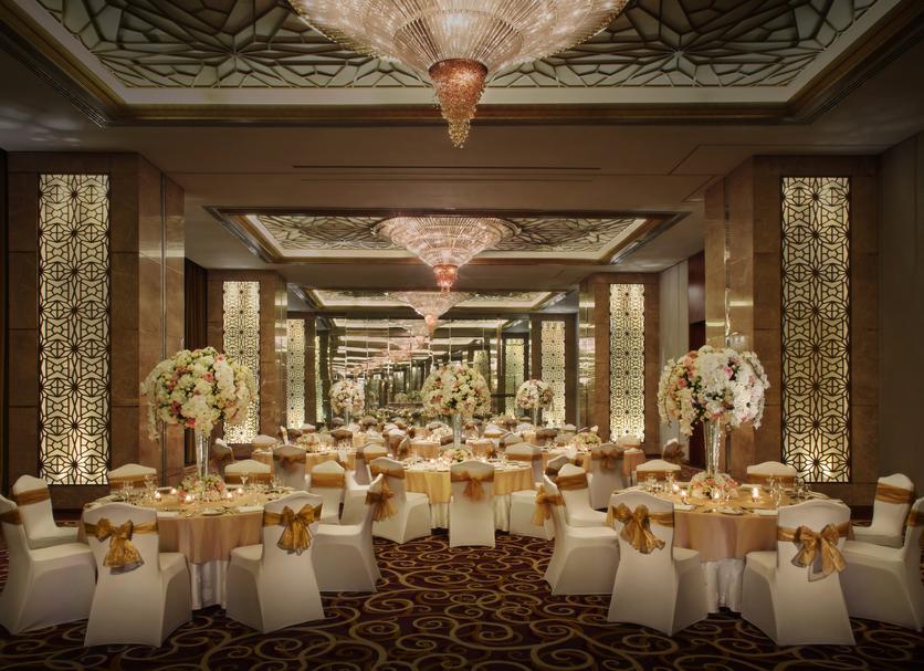 Banquet hall Photo