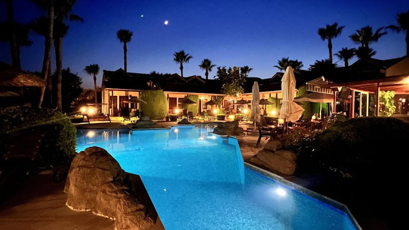 Grenadine Lodge
