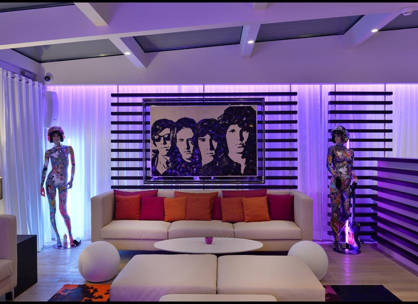 Lounge Photo