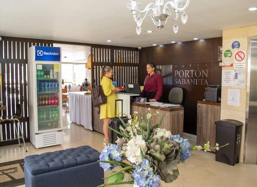 Front desk Photo