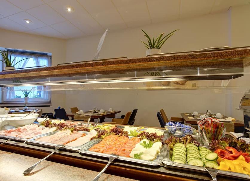 Buffet Photo