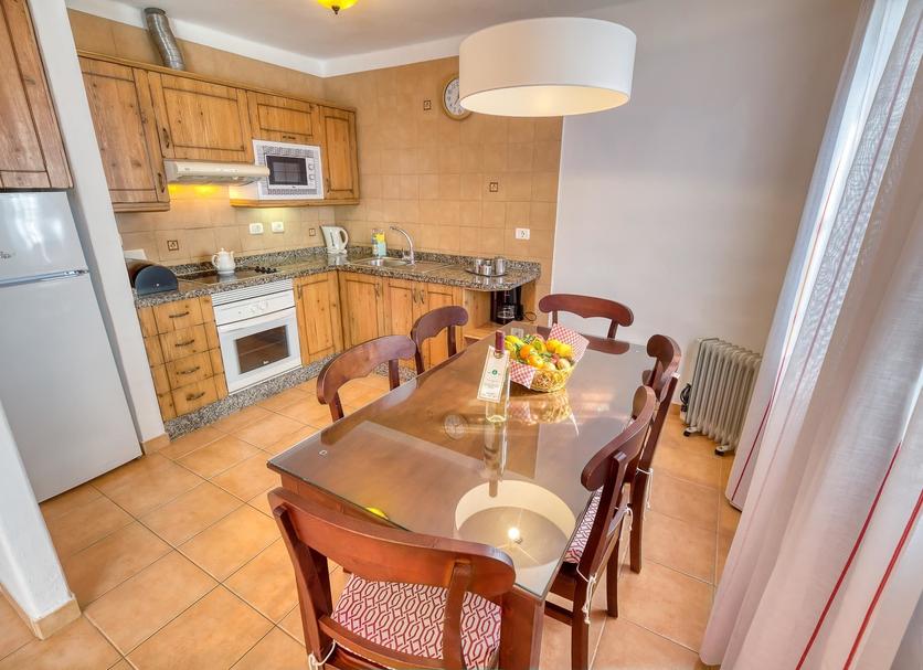 Kitchen Photo