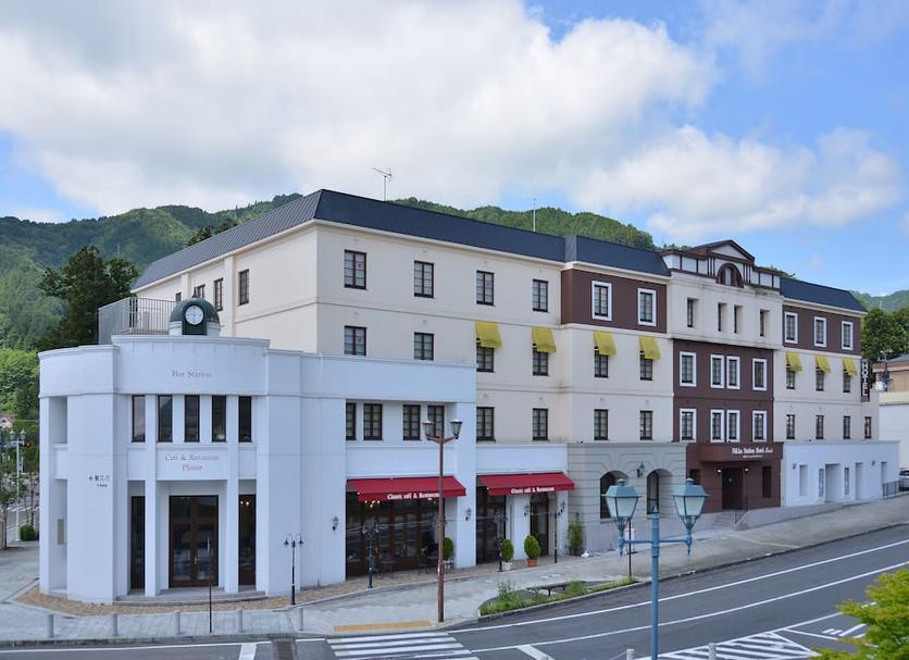 Building Photo