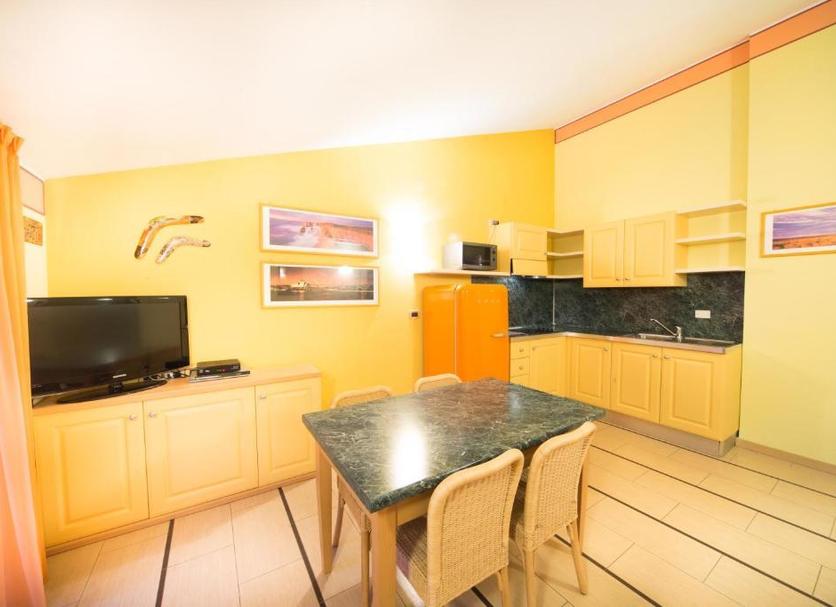 Kitchen Photo