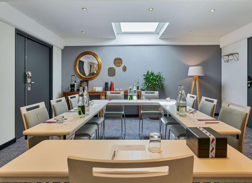 Conference room Photo