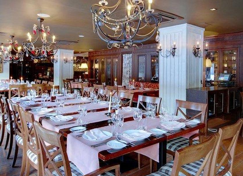 Restaurant Photo