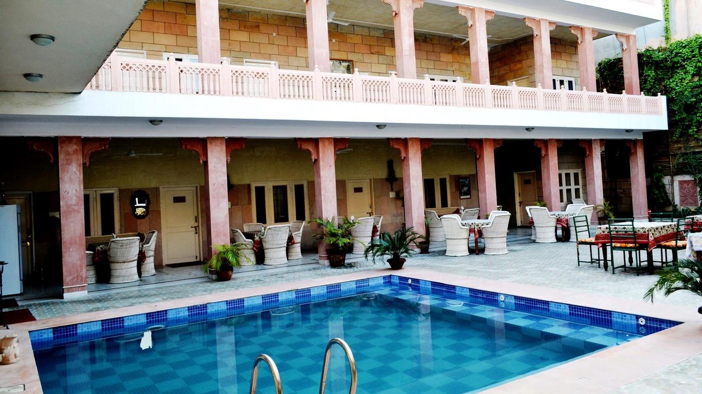 Suryaa Villa