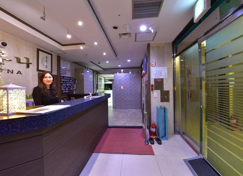 Front desk Photo