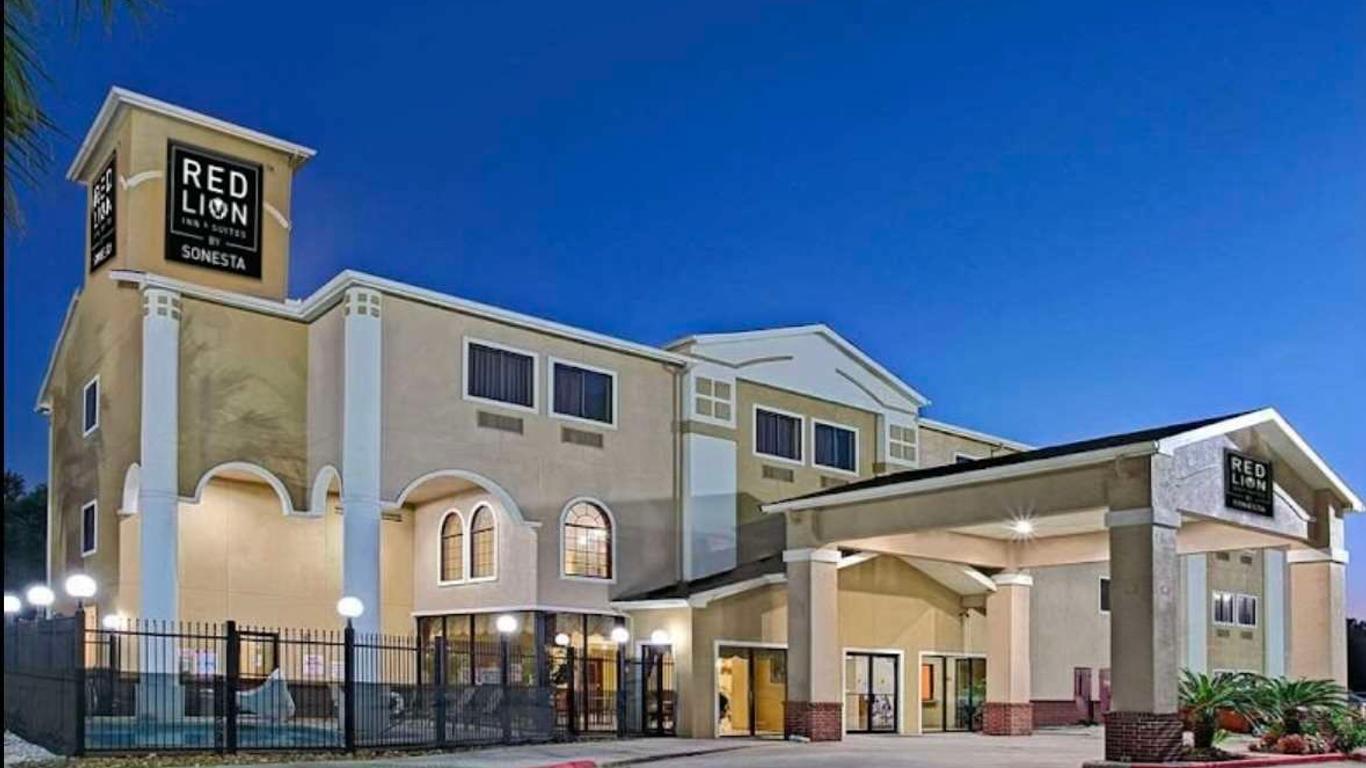 Red Lion Inn & Suites Iah Airport East