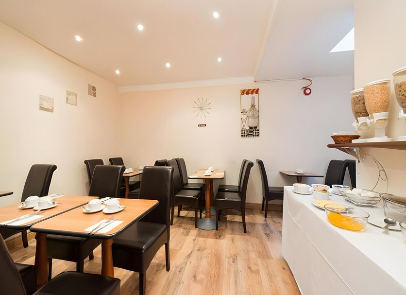 Restaurant Photo