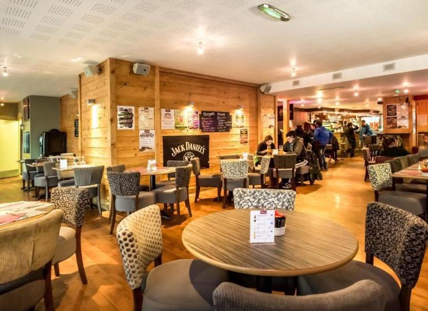 Restaurant Photo