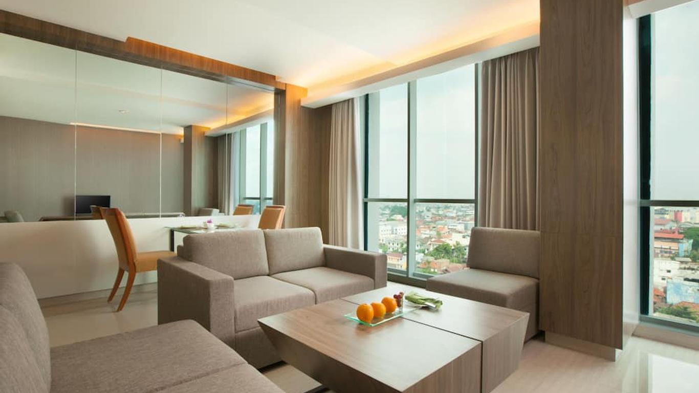 Hotel Santika Radial Palembang