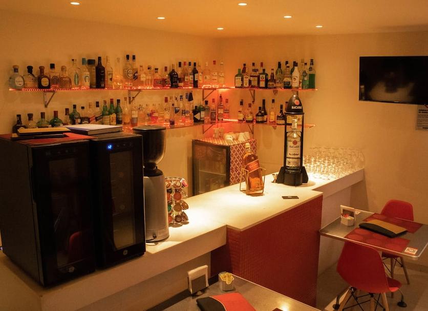 Bar Photo