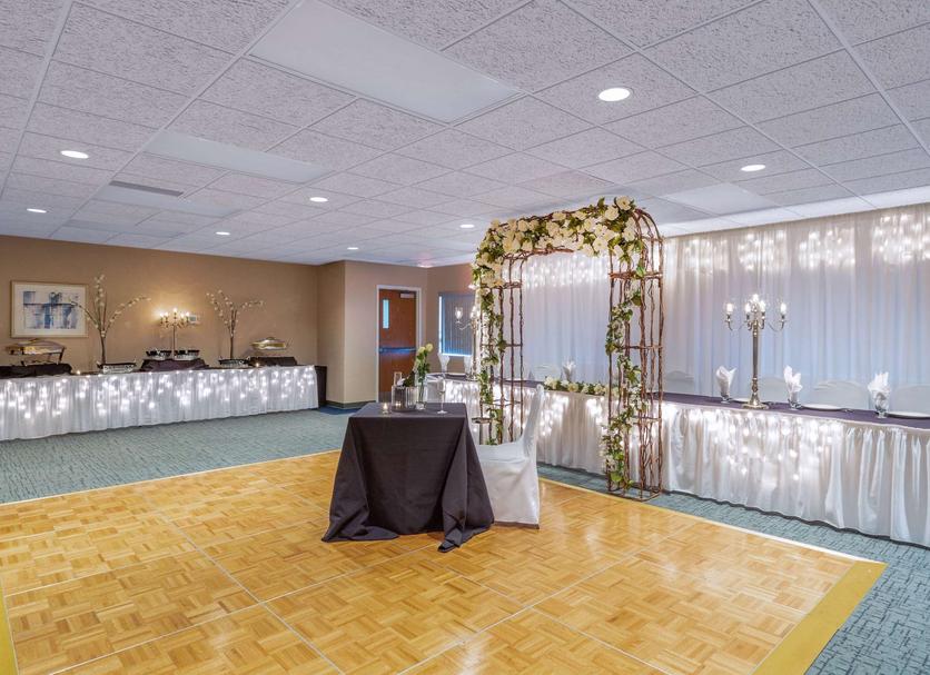 Banquet hall Photo
