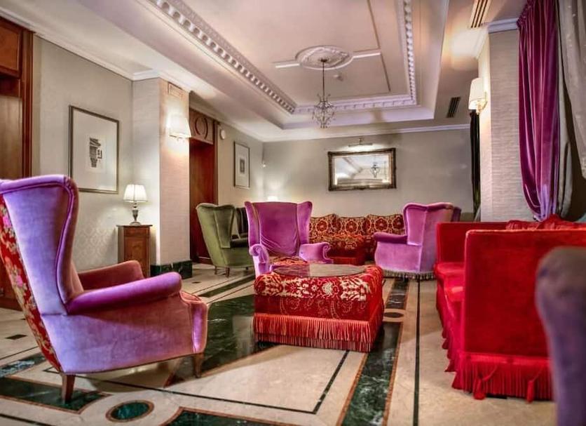 Lounge Photo