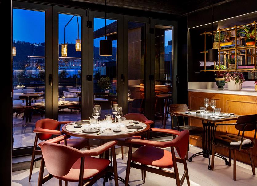 Restaurant Photo