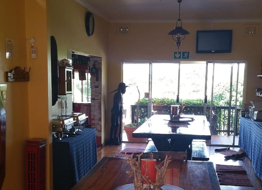 Dining room Photo