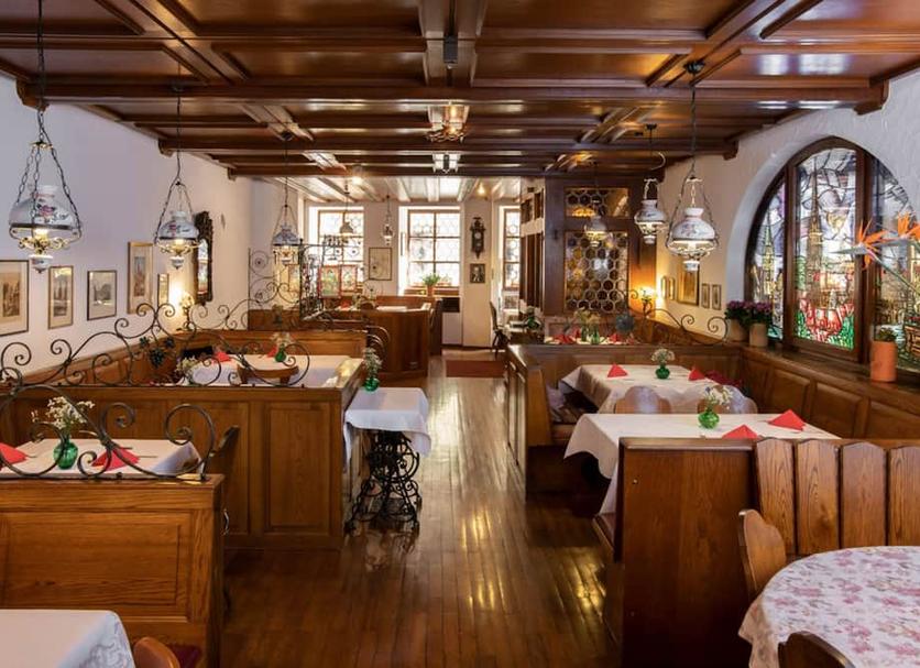 Restaurant Photo