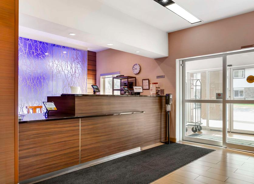 Front desk Photo