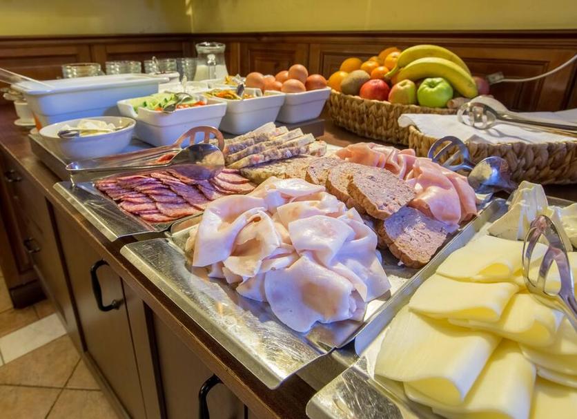 Buffet Photo